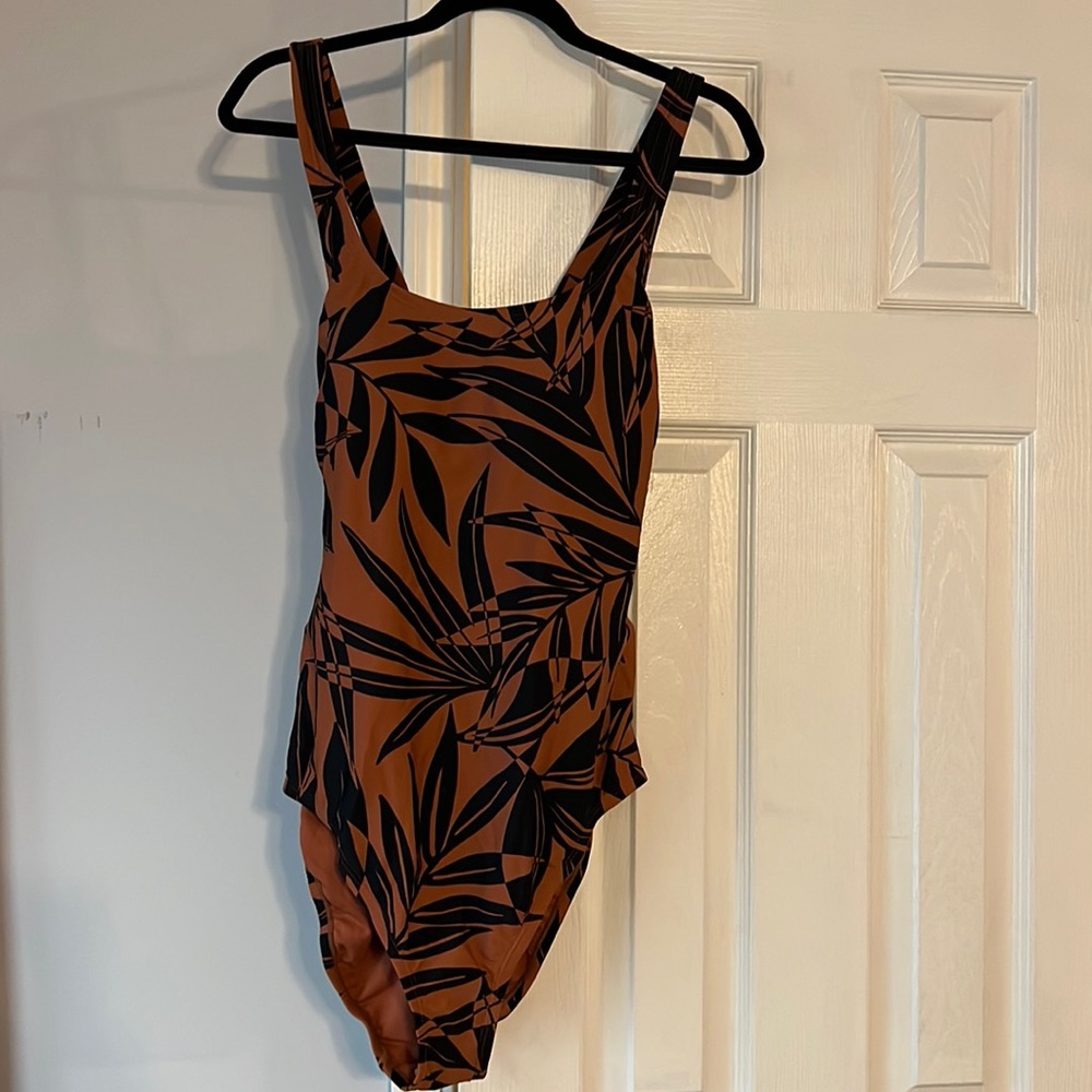 Leaf print one piece swimsuit